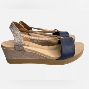 Malu Olivia Sling back ladies wedge sandal size 9 (sandal says 10 US)